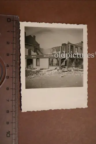  altes Foto zerstörtes Hotel Bellevue - Frankreich ?? Ort ??