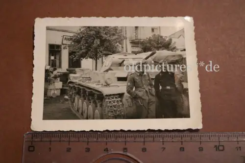 tolles altes Foto Gebirgsjäger und Panzermann mit Panzer I - Polen ? Geschäft 