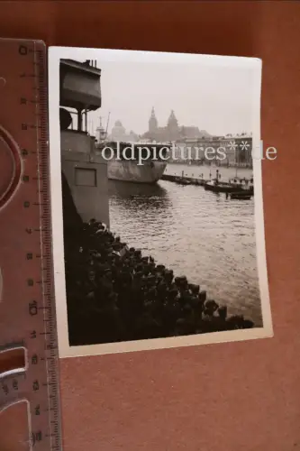 tolles altes seltenes Foto - Hafen Stettin Flugzeugträger Graf Zeppelin Heckansi