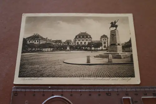 tolle alte Karte - Saarbrücken - Ulanen Denkmal und Schloß 30-50er Jahre ?