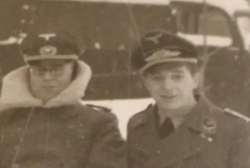 tolles altes Foto - Soldaten , General ??  auf Pferdeschlitten 