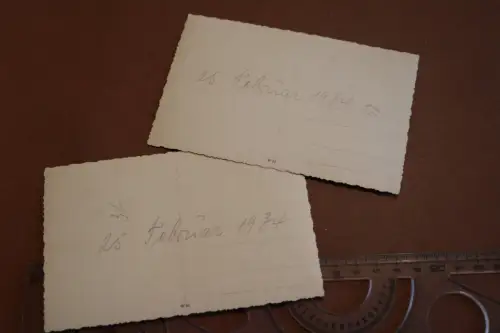 zwei alte Fotos Soldaten vers Uniformen - Waggon und Feierlichkeit ? 25.02.1934
