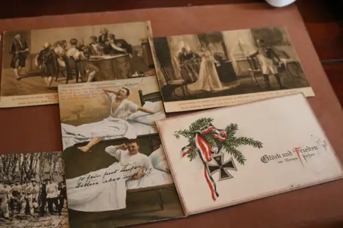 neun alte Karten - Militärische Motive, Patriotismus 1 u. 2 WK