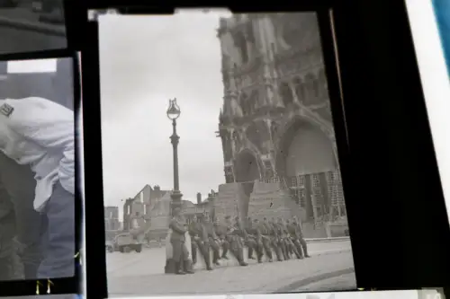 79 alte Negative eines Soldaten ,Westfeldzug, Frankreich, zerstörte Panzer, usw 