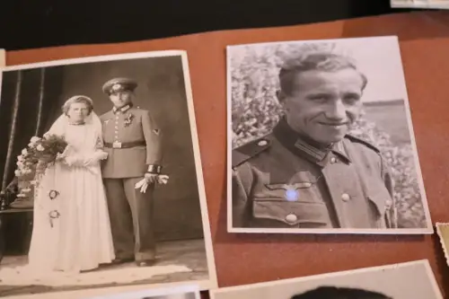 neun tolle alte Fotos eines Soldaten oder Brüder ?  Portraits , Hochzeit München
