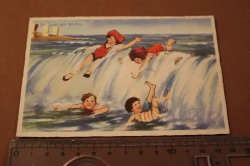 tolle alte  Künstlerkarte  - Im Spiel der Wellen - Kinder in den Wellen