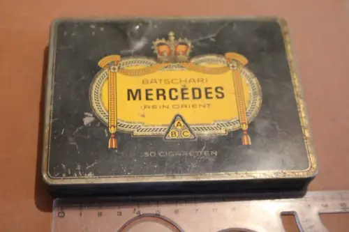 tolle alte Zigarettendose Mercedes , Batschari - 50 Cigaretten - Alter ?
