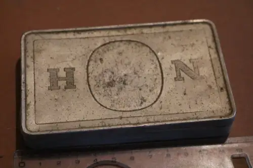 alte Zigarettendose - Haus NEUERBURG TROPENPACKUNG " original Zigaretten