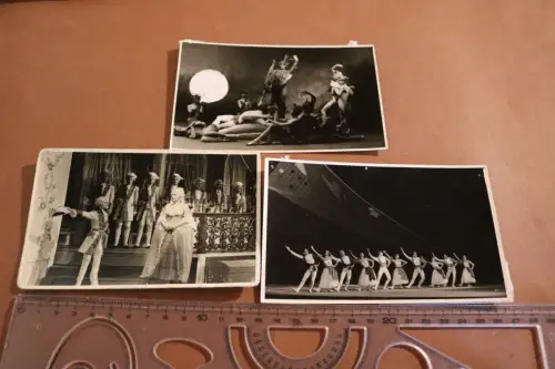 drei tolle alte Fotos - Theater ? Oper ?? Personen in Kostümen 