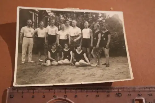tolles altes  Gruppenfoto - Sportverein NTV  - Ort ?? 1920-30 ?