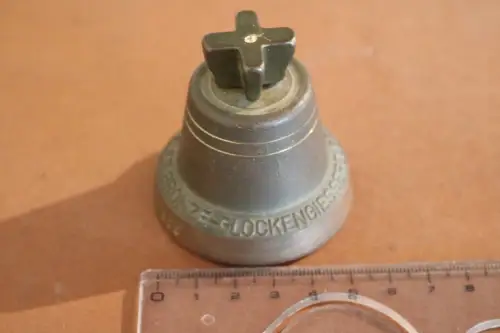 tolle alte kleine Glocke Glockengiesserei Brockscheid - Weihe Kapelle Pley 1988