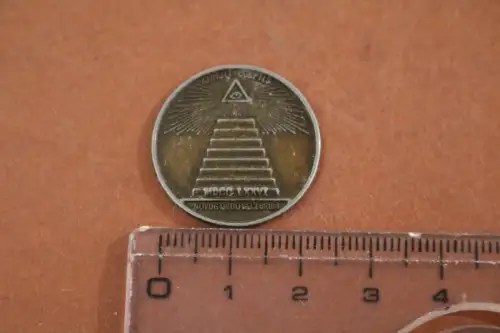 tolle alte Münze ??  - Great Seal of the United States of America  Pyramide