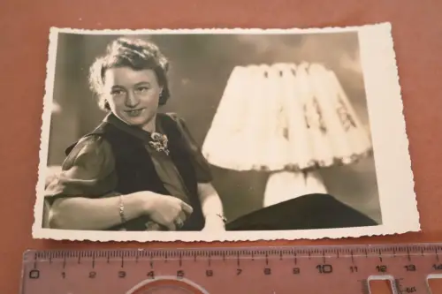 tolles altes Foto - Portrait hübsche junge Frau - 30-40er Jahre  Auerbach 