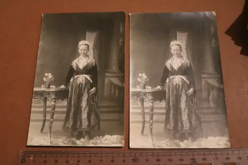 zwei tolle alte Fotos - Mädchen in toller Tracht - Ort ?? 1910-20 