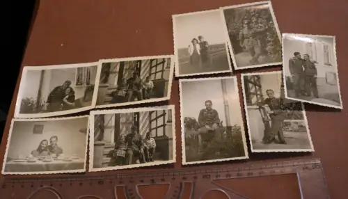 neun alte Fotos eines Soldaten auf Heimaturlaub 