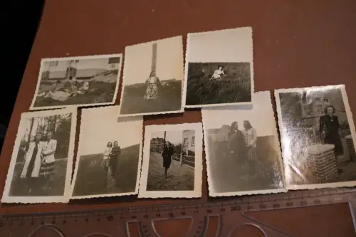 acht tolle alte  Fotos hübsche Frauen - 30-40er Jahre 