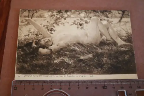 alte Künstlerkarte -  hübsche Frau nackt - Erotik in der Kunst  Fourié