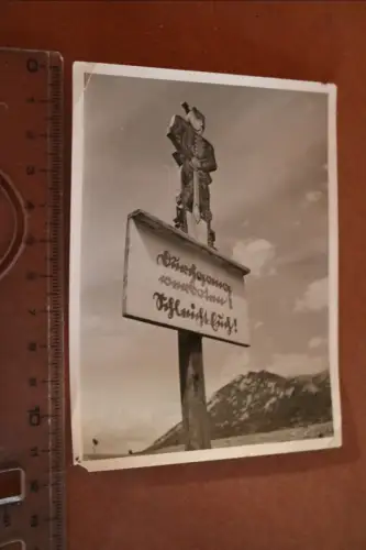 tolles altes Pressefoto - Schild mit Soldat - Durchgang verboten ....