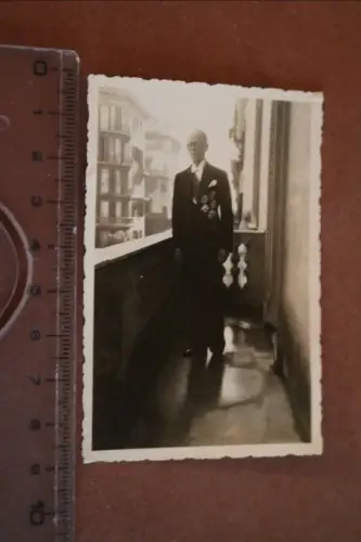 tolles altes Foto -älterer Herr mit fünf Bruststernen - Adel ??? 30-40er Jahre ?