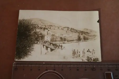 tolles altes Foto - Bulgarien 1932  Ort, Brücke Stadt , Berg 