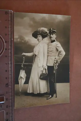 tolles altes Foto - hübsche Frau und Soldat Ahastase Negulescy, Rumänien ? Ungar