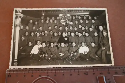 tolles altes Gruppenfoto - Musikkorps ?? Österreicher ?  Orden 1914-1918 ?
