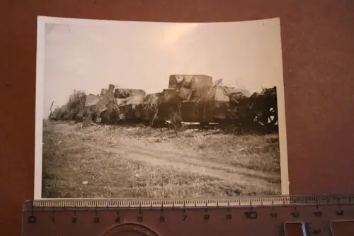 tolles altes Foto - zerstörter russischer Panzerzug bei Digora durch 24cm Fernka