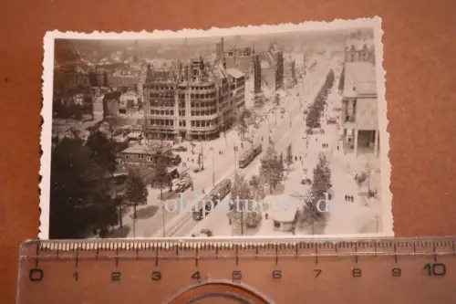 altes Foto -  Ansicht Coolsingel Rotterdam zerstörtes Gebäude , Strassenbahnen