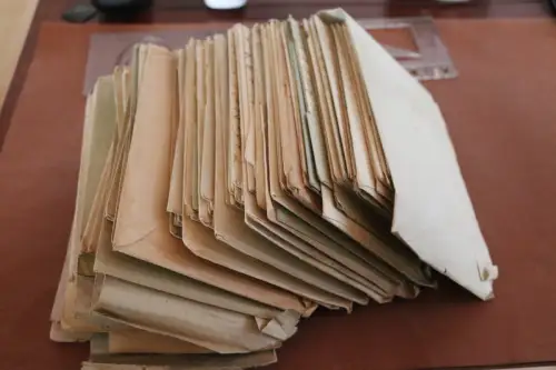 148 alte Feldpostbriefe  an eine Frau vers. Absender 1935-1945