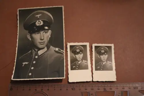 drei alte Fotos eines Soldaten mit Schirmmütze 