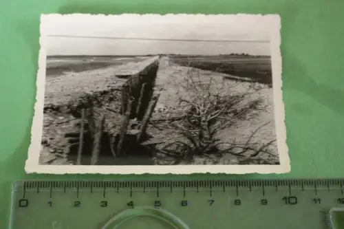 tolles altes Foto - Panzergraben / Tankgraben Ukraine Mariupol 