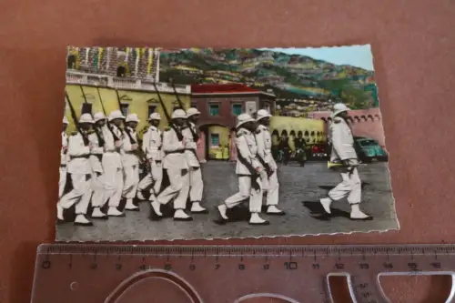 tolle alte Karte - Monaco - Soldaten in Tropenuniform - Garde - 50-60er Jahre 