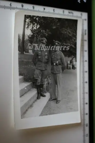 tolles altes Foto - zwei Soldaten DKiG Träger - Lazarett Bad Driburg 1944