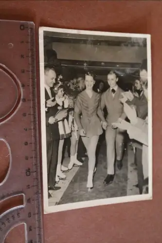 tolles altes Foto - Weltmeister im Eistanz Eva Romanová und Pavel Roman 1953