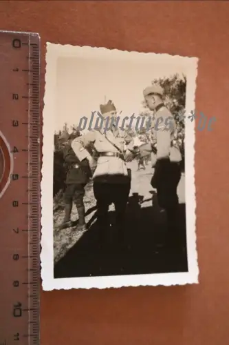 tolles altes Foto französ. Offizier und deutscher Offizier in Mugron Frankreich