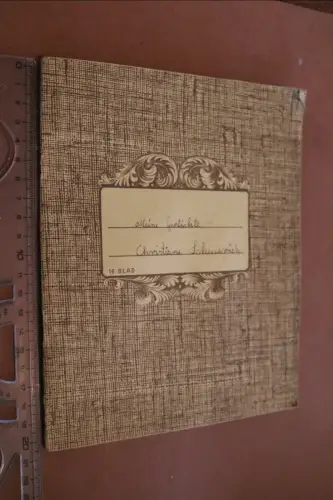 ein altes Heft mit Gedichten von einem Mädchen ab 1949 