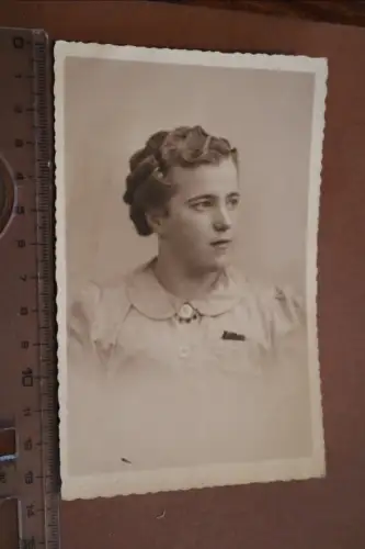 altes Foto - Portrait einer hübschen Frau - 20-30er Jahre