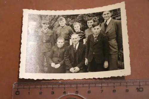 tolles altes Familienfoto - Soldat mit NKS , ISA 
