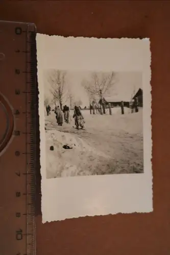 tolles altes Foto  Skijäger auf Vormarsch ?? Werfertrupp ??