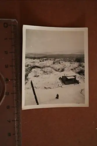 altes Foto - Stacheldraht, Unterstand , Hordain ??? Frankreich 