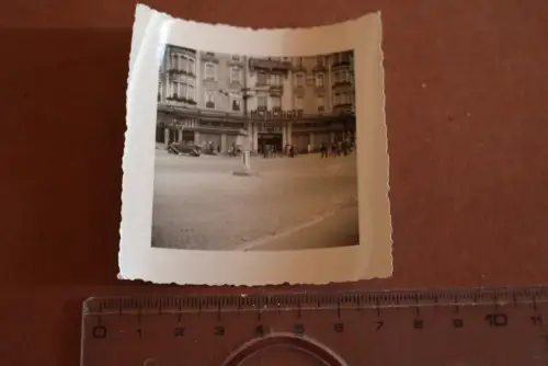 altes Foto - Frankreich Paris ?? Monoprix - Schild Gefangenen-Aufnahmestelle 