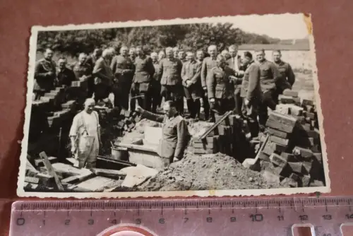 tolles altes Gruppenfoto - Soldaten Offiziere bei Grundsteinlegung - Ort ?