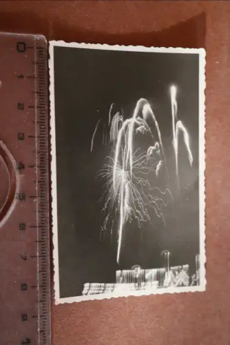 tolles altes Foto  Feuerwerk - 30-40er Jahre 