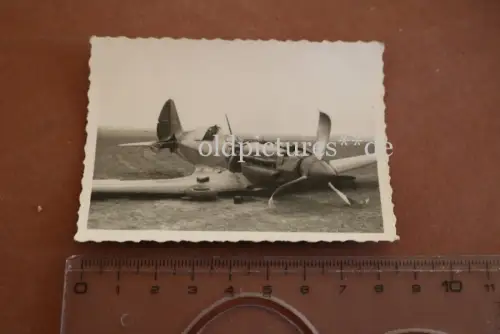altes Foto - abgestürzter russischer Jäger Iljuschin Il-2 Eiserner Gustav
