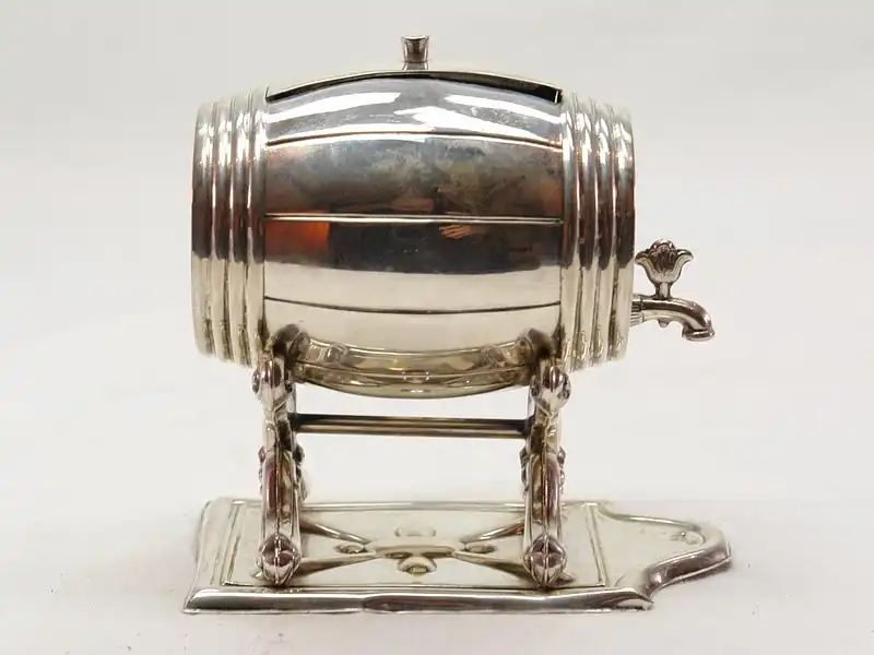 Kleines Fass, Mitte 19. Jh., Silber, undeutliche Silbermarken, Fass auf Ständer mit Deckel zum Öffnen 2