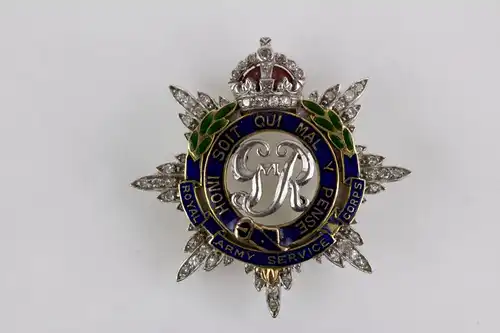 Regimentsabzeichen,

des Royal Army Service Corps, England, George VI, 2. Weltkrieg, Platin/Weißgold ? bekrönter Stern mit aufgesetzten kleinen Brillanten, in der Mitte die Initialen G VI R, umgeben vom Band des Hosenbandordens in Gold, blau...