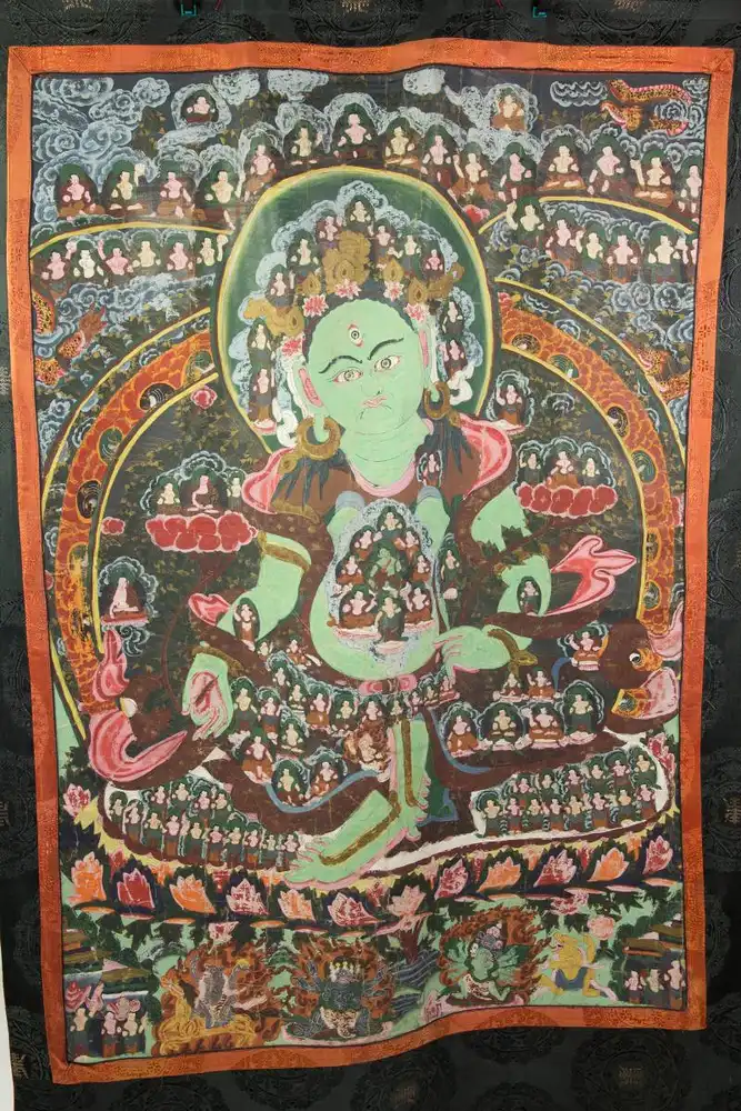 Große Thangka, Tibet, Anf.  20. Jh., Darstellung einer grünen Tara, (Als Tara wird eine weibliche, friedvolle Manifestation erleuchteter Weisheit bezeichnet. Im Buddhismus gilt sie auch als eine Ausstrahlung des Bodhisattva Avalokiteshvara und ist... 0
