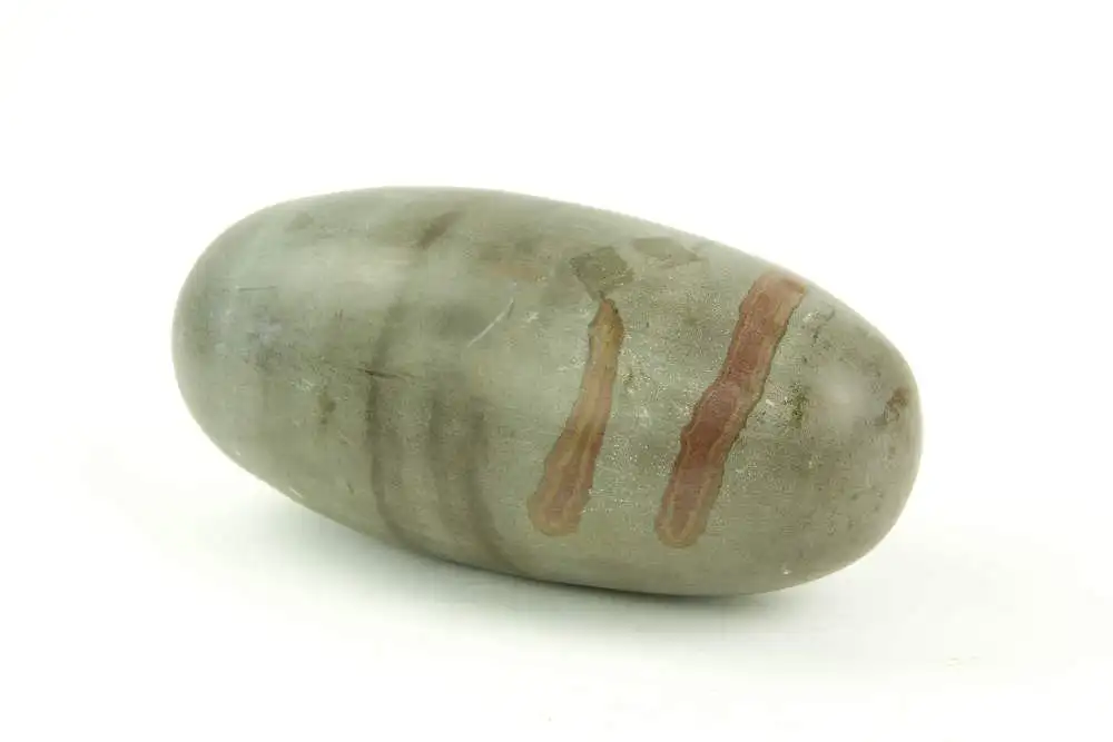 3 Shiva Lingam Steine, 20. Jh., Symbol des Phallus als Sinnbild des Shivas, unbeschädigt, 2x L: 20 cm, 1x L: 10 cm. 2