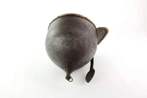 Helm Mamluk, im Stil des 15. Jh., Eisen, Ägypten, mehrteilig, handgeschmiedet, feuerverschweißt mit Bändern und Kupfernieten, 19. Jh. oder älter, hochwertige Arbeit mit Alterungsspuren, ein identisches Stück befindet sich im Damaskus National...