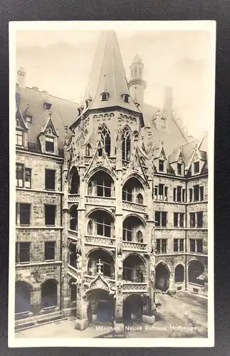 Ansichtskarte München -Neues Rathaus Hoftreppe